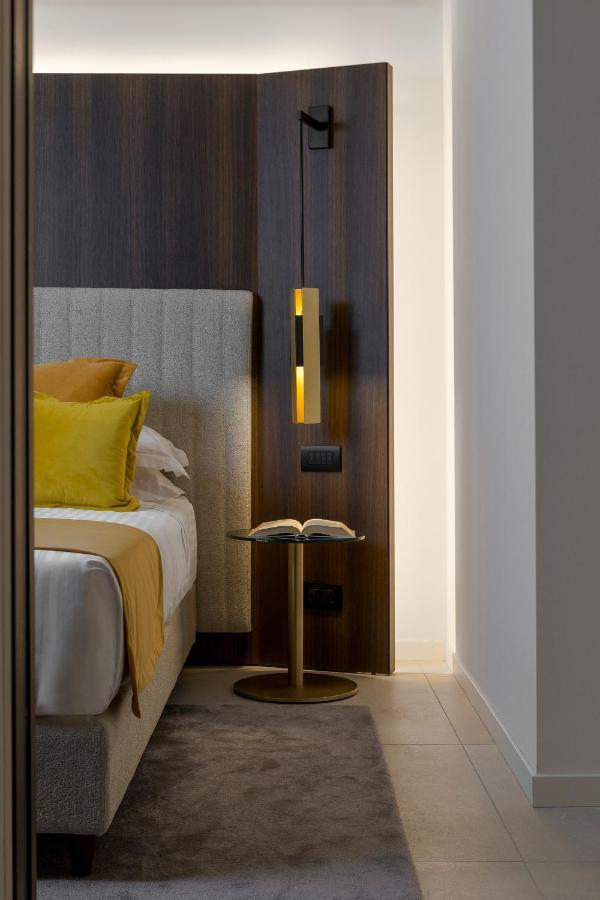 We Me Suite Hotel ริชโชเน ภายนอก รูปภาพ