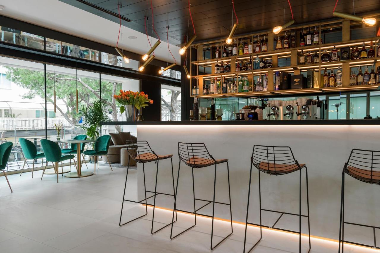 We Me Suite Hotel ริชโชเน ภายนอก รูปภาพ
